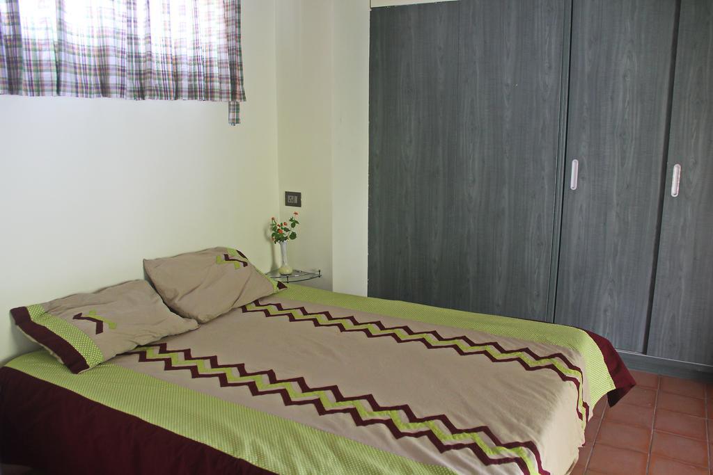 Pearl Spot Nedumbassery Quarto foto