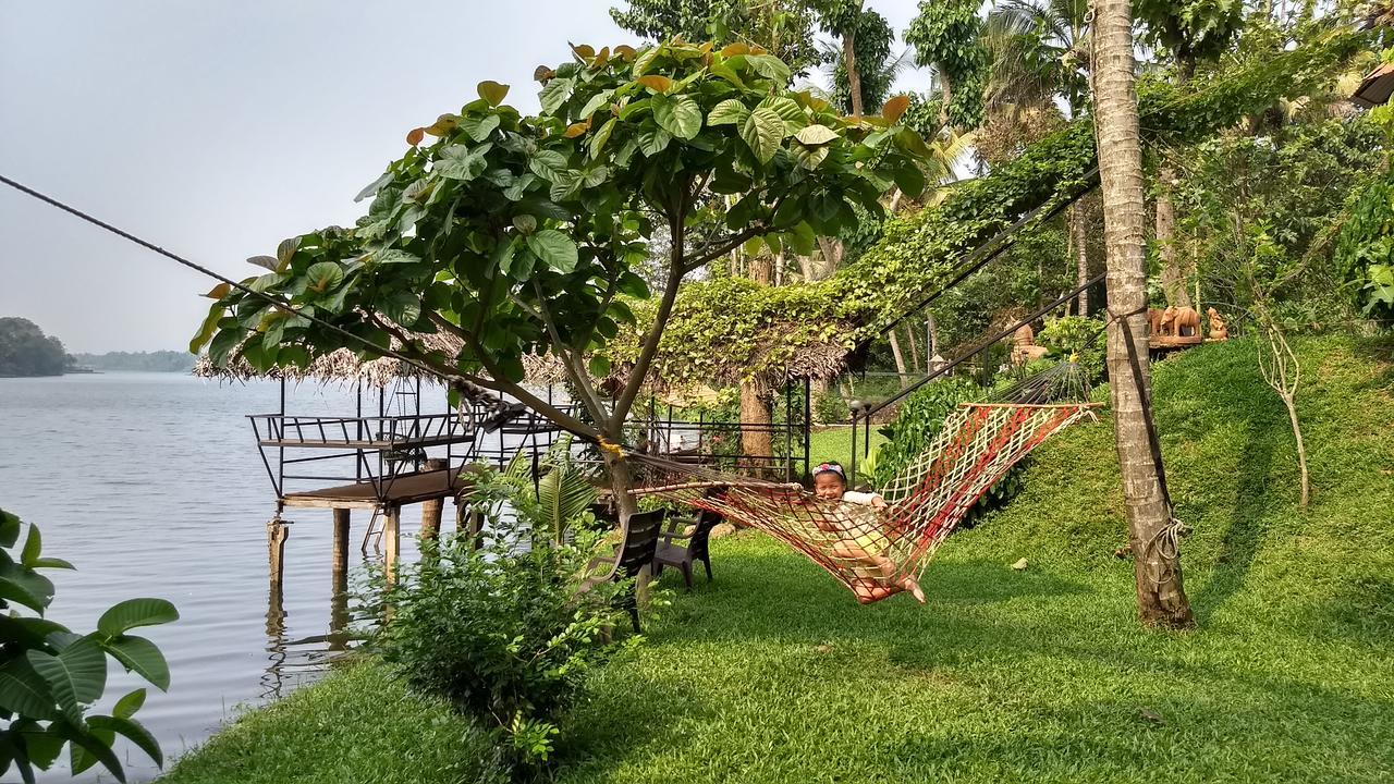 Pearl Spot Nedumbassery Exterior foto